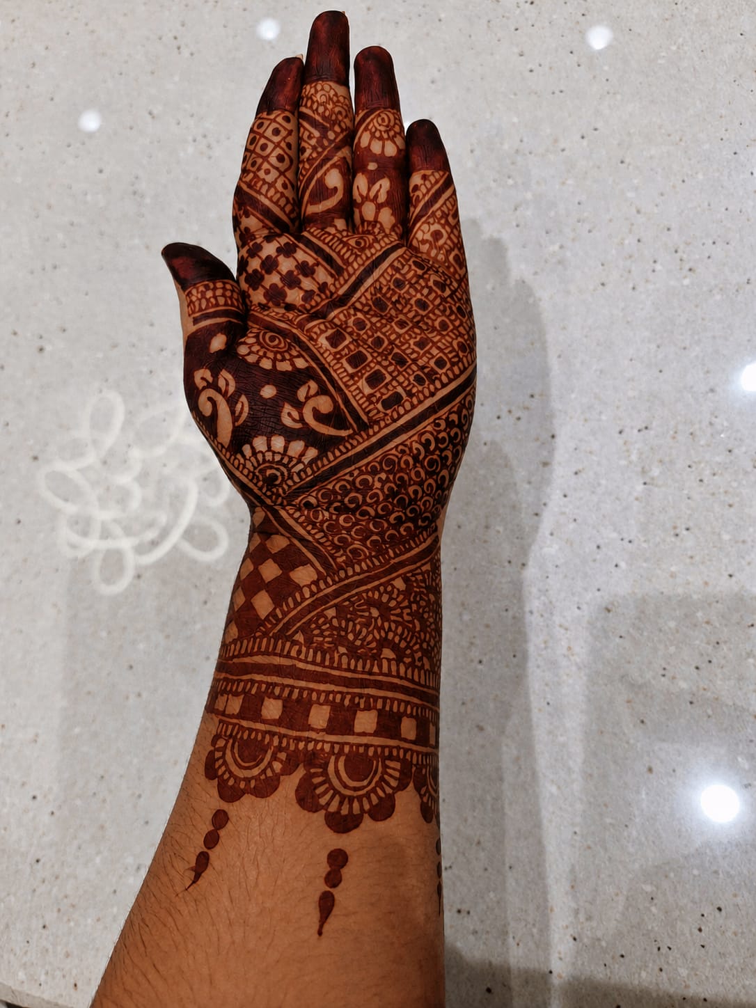 Priyanka Dubey's customer mehendi review - Bridal arms detailing that stayed dark for 2 weeks