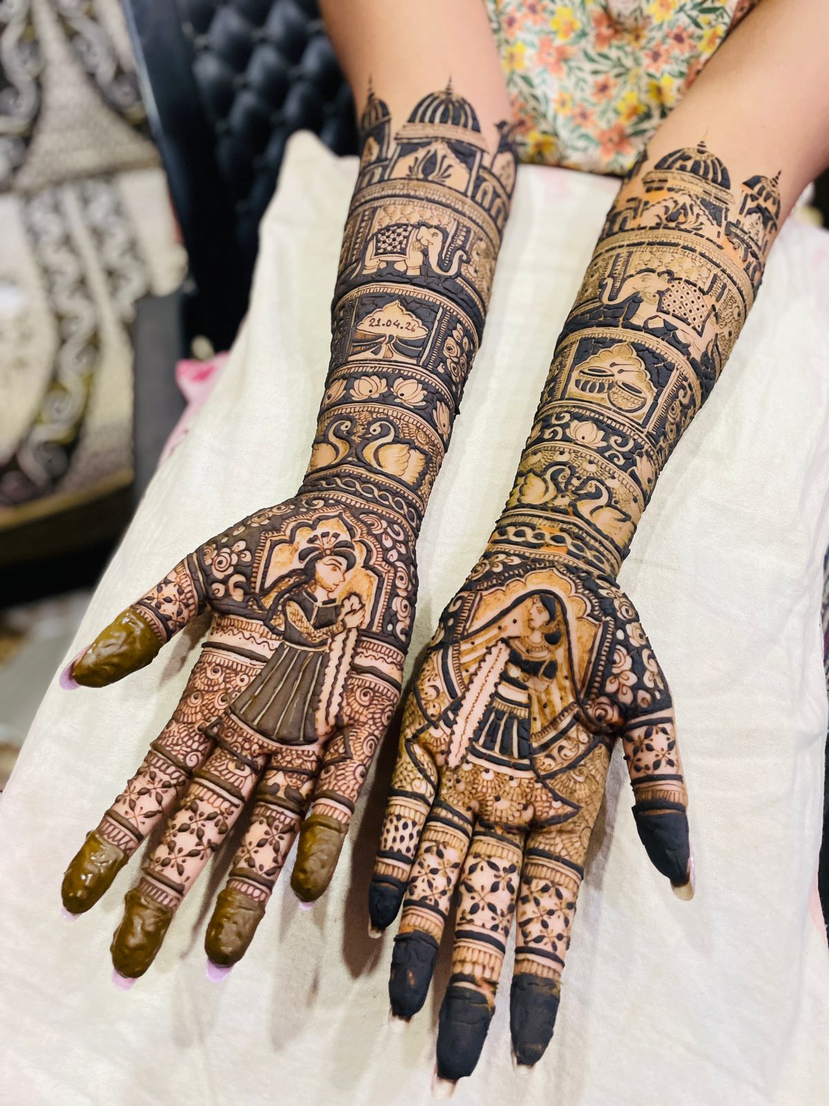 Sangeeta Sahu's customer mehendi review - Pure herbal smell, no chemical foul scent