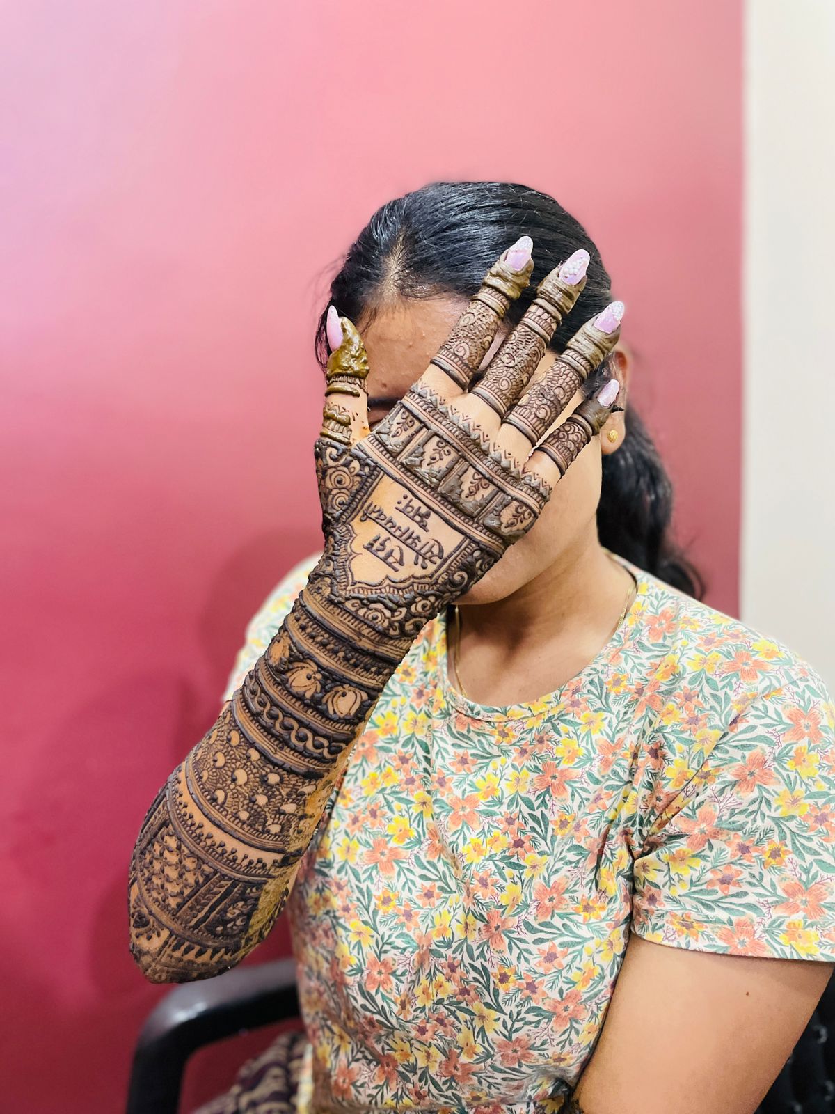Heena Bano's customer mehendi review - Super smooth for intricate geometric Arabic lace